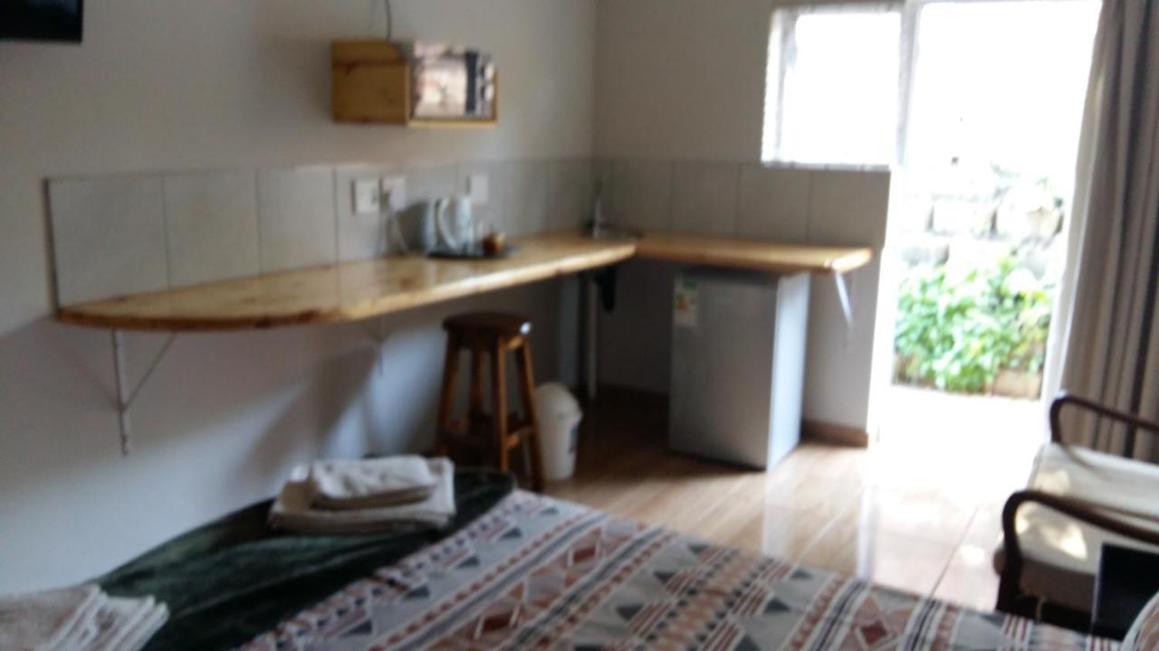 Babbling Brook B&B Closes At Half Past Eight Empangeni Dış mekan fotoğraf